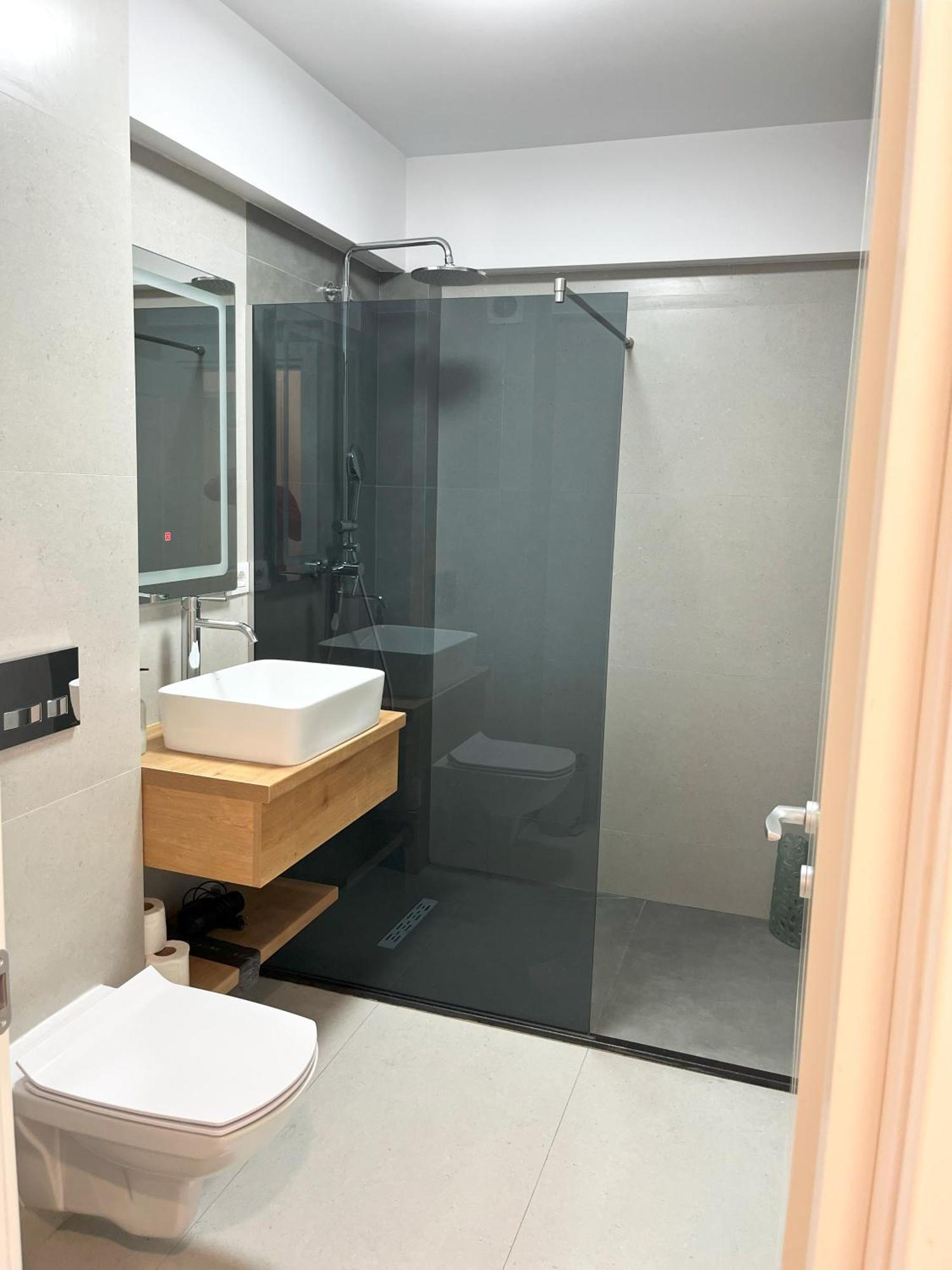 Confort Aparthotel ياش المظهر الخارجي الصورة